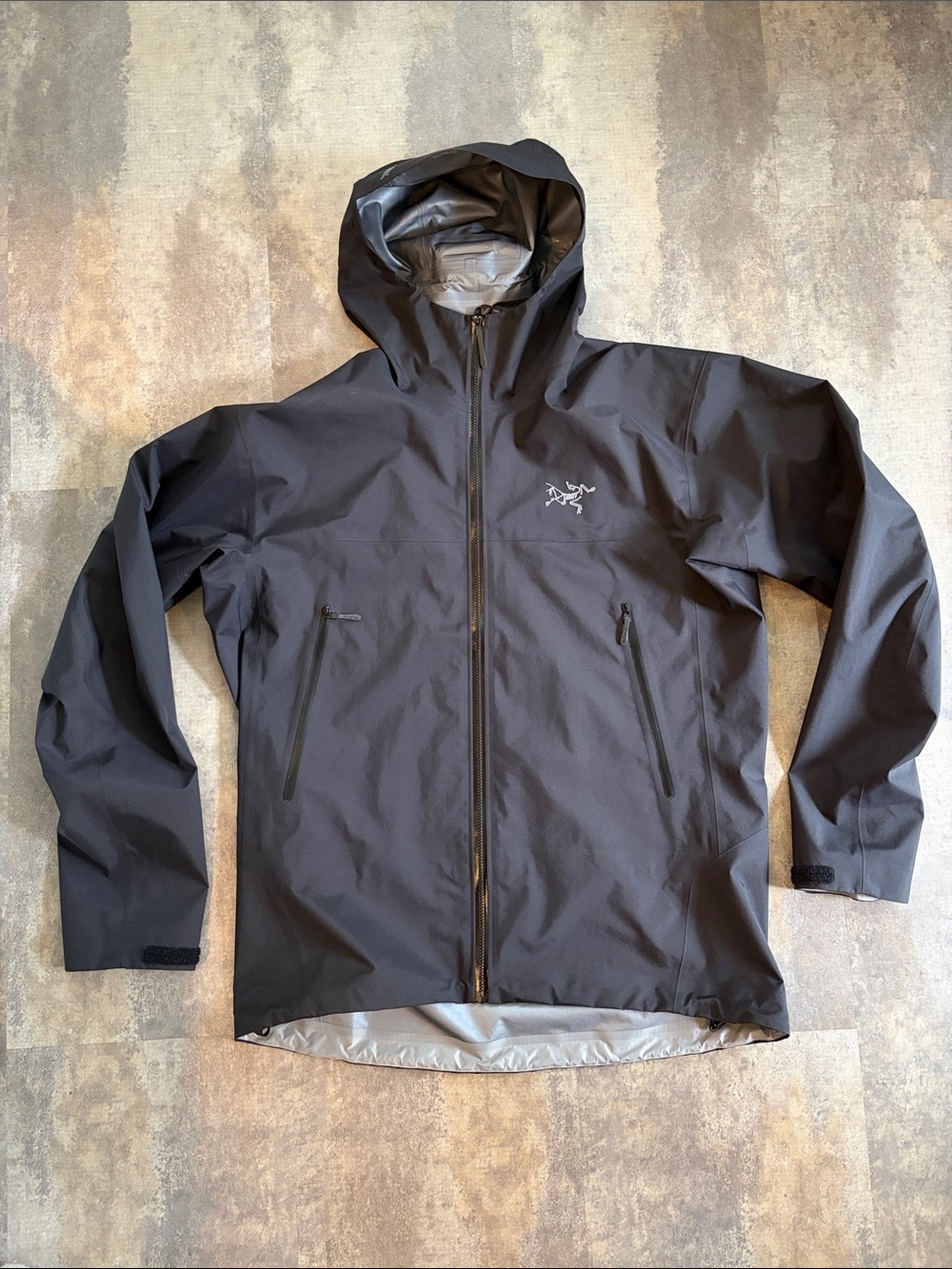 Arc'teryx Beta Jacket — Black, Large